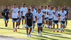 Lionel Scaloni confeccionó una nómina de 55 futbolistas para el Mundial de la selección argentina